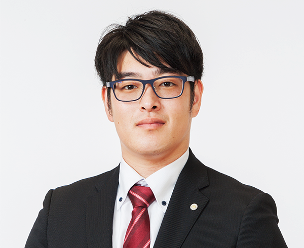 司法書士の上田祐輝です。